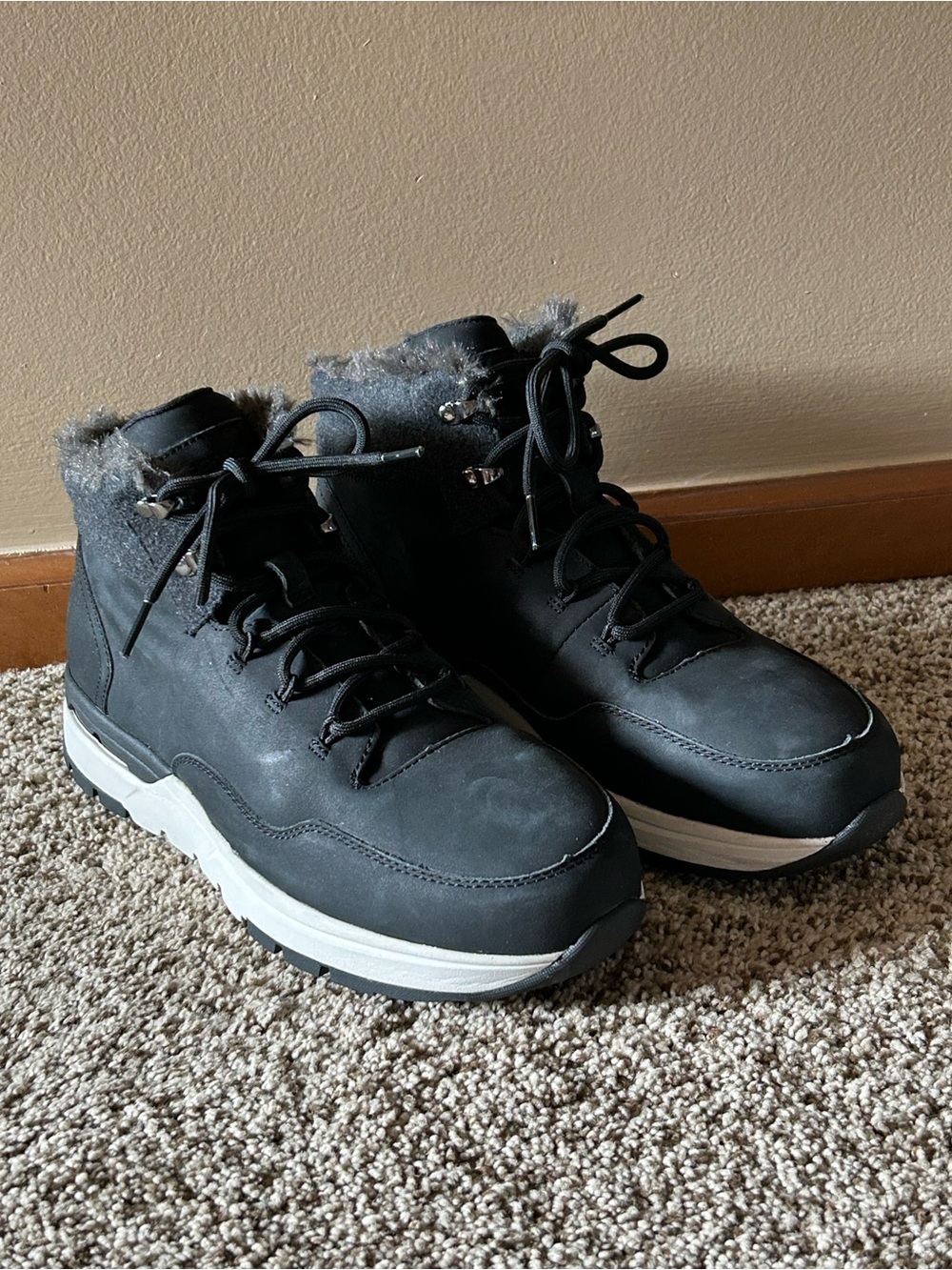 Rockport Works Pulse Tech Nubuck Leather EH SR Comp Toe Women size 9.5 Wide
